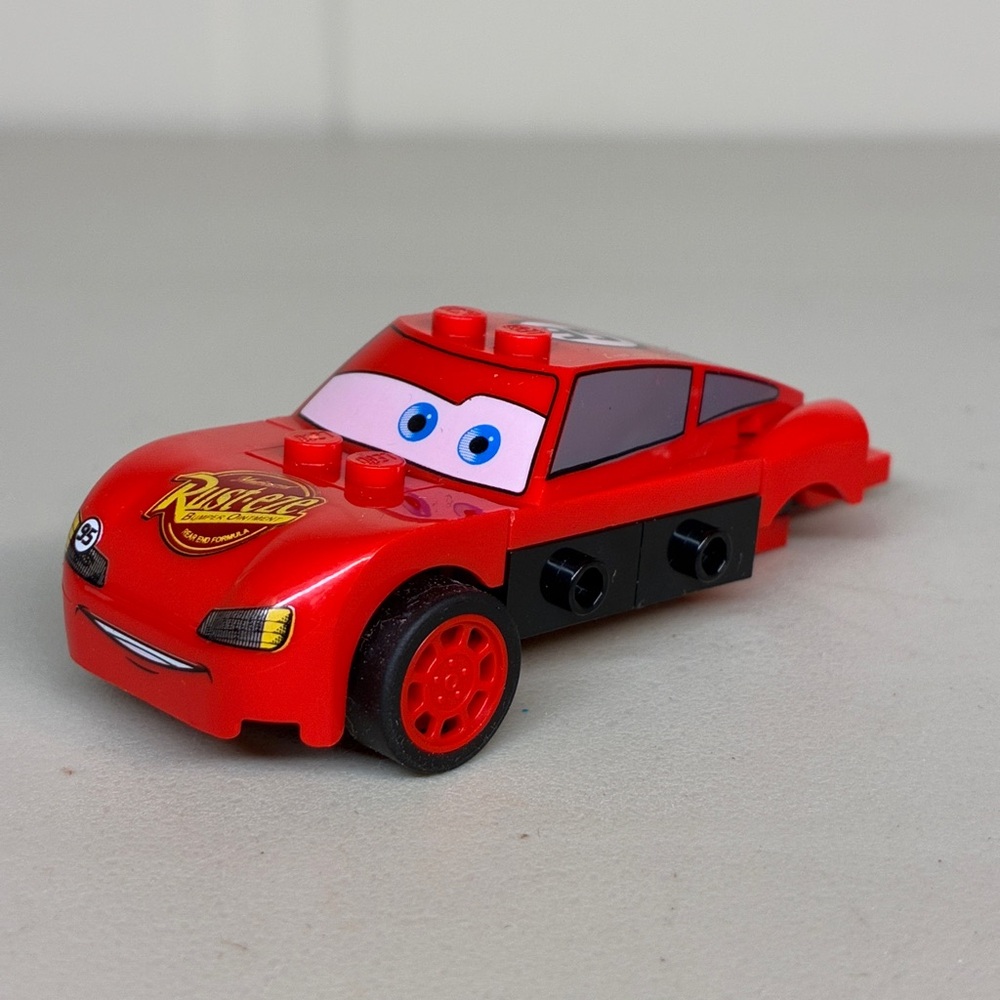 Lego 8200 Cars Radiator Springs Lightning McQueen Incomplete Missing Pieces